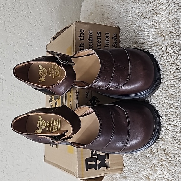 Dr Martens Sandals Made in England - Picture 3 of 13
